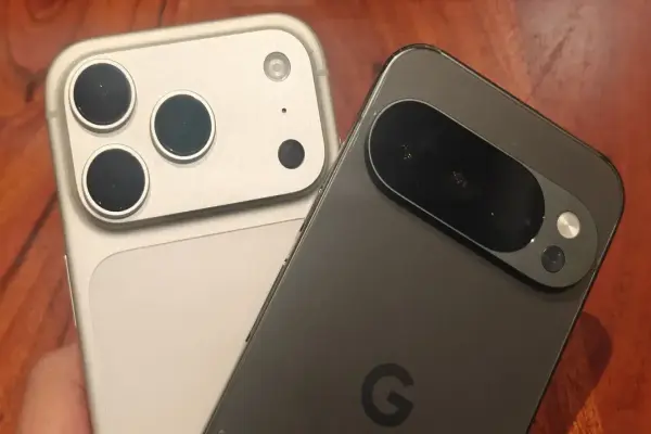 Tôi đã so sánh khả năng zoom của iPhone 17 Pro và Pixel 10 Pro và nó thậm chí không hề gần nhau